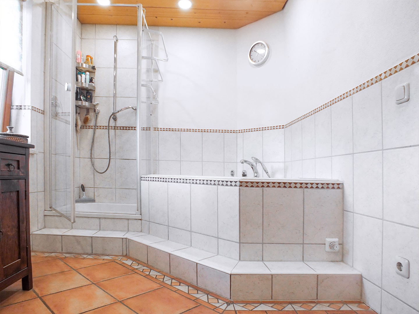 Badezimmer im Obergeschoss