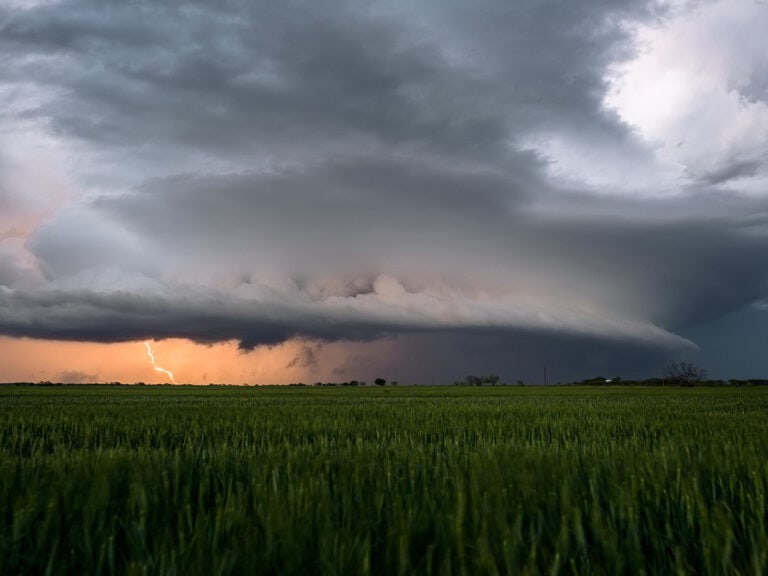 Unwetter können eine ernsthafte Bedrohung für Immobilien darstellen