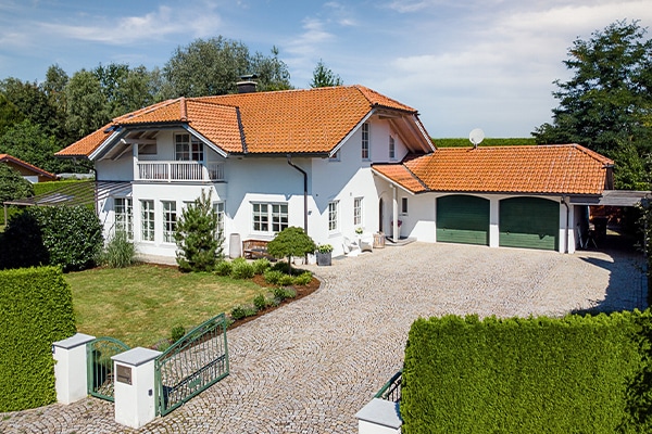 Vermittelte Immobilie: Landhaus-Villa in 83416 Saaldorf-Surheim